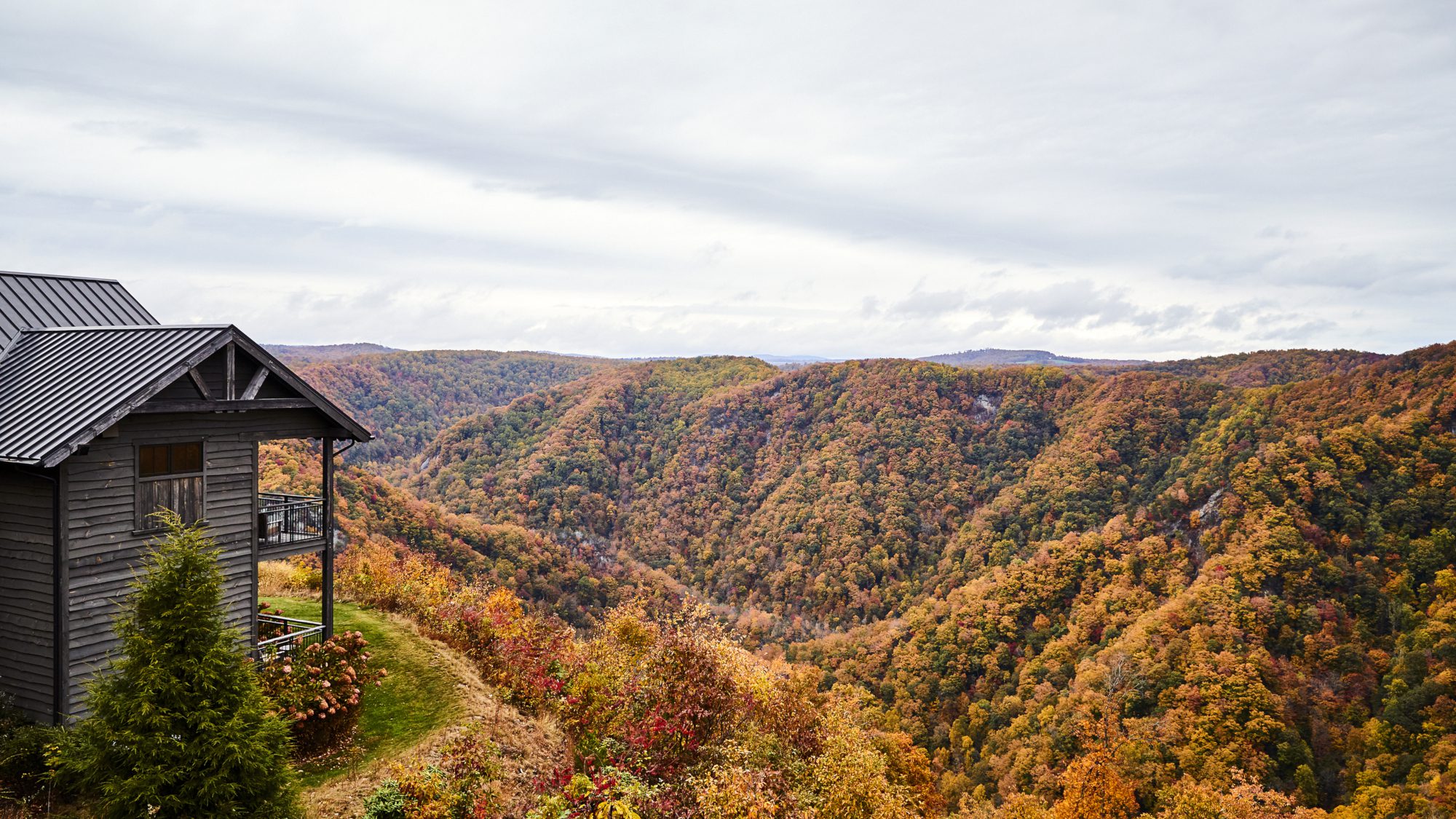 Rolling Blue Ridge Mountain scenery at Primland, Virginia, USA