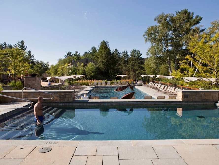 Outdoor swimming pool, Topnotch Resort, Stowe, USA