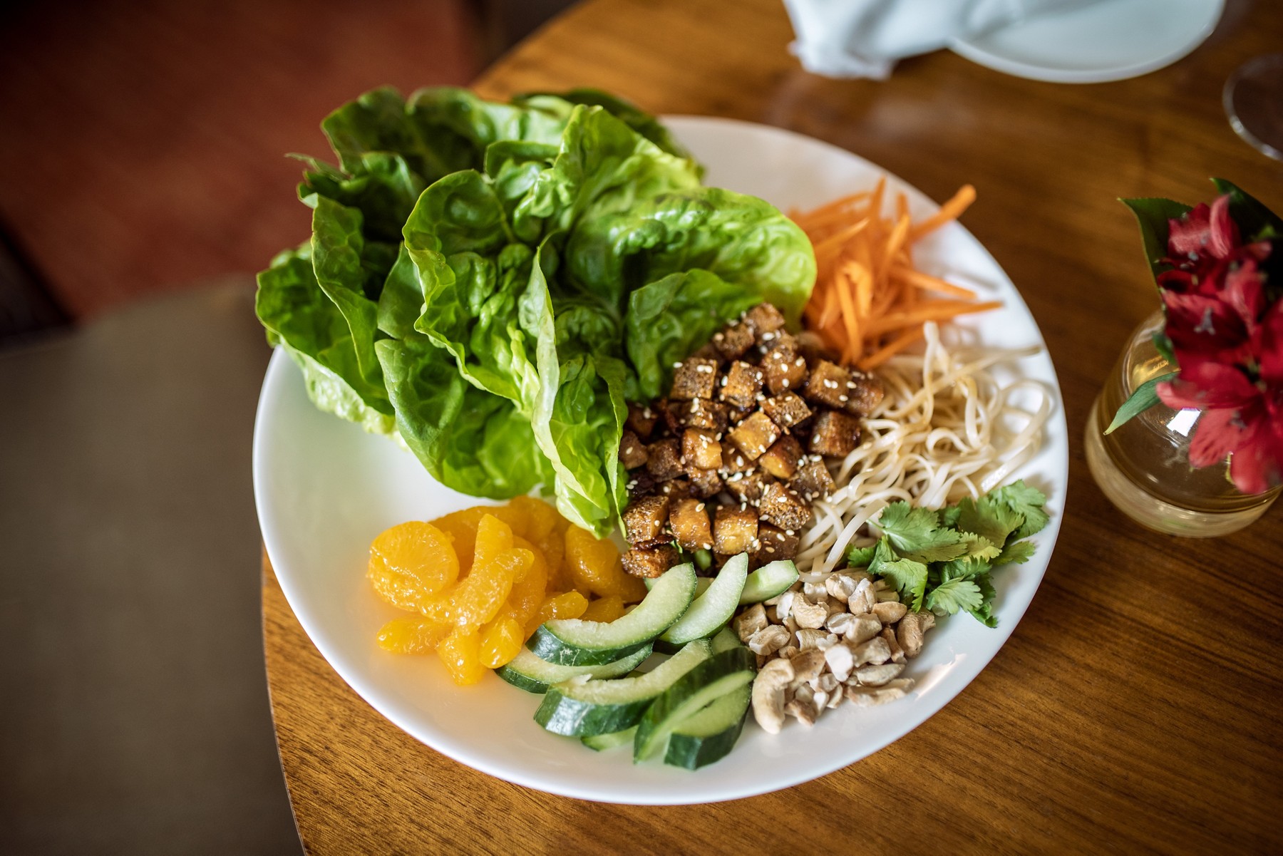 Fresh salad bowl with leafy vegetables and colourful toppings served at The Osprey at Beaver Creek.
