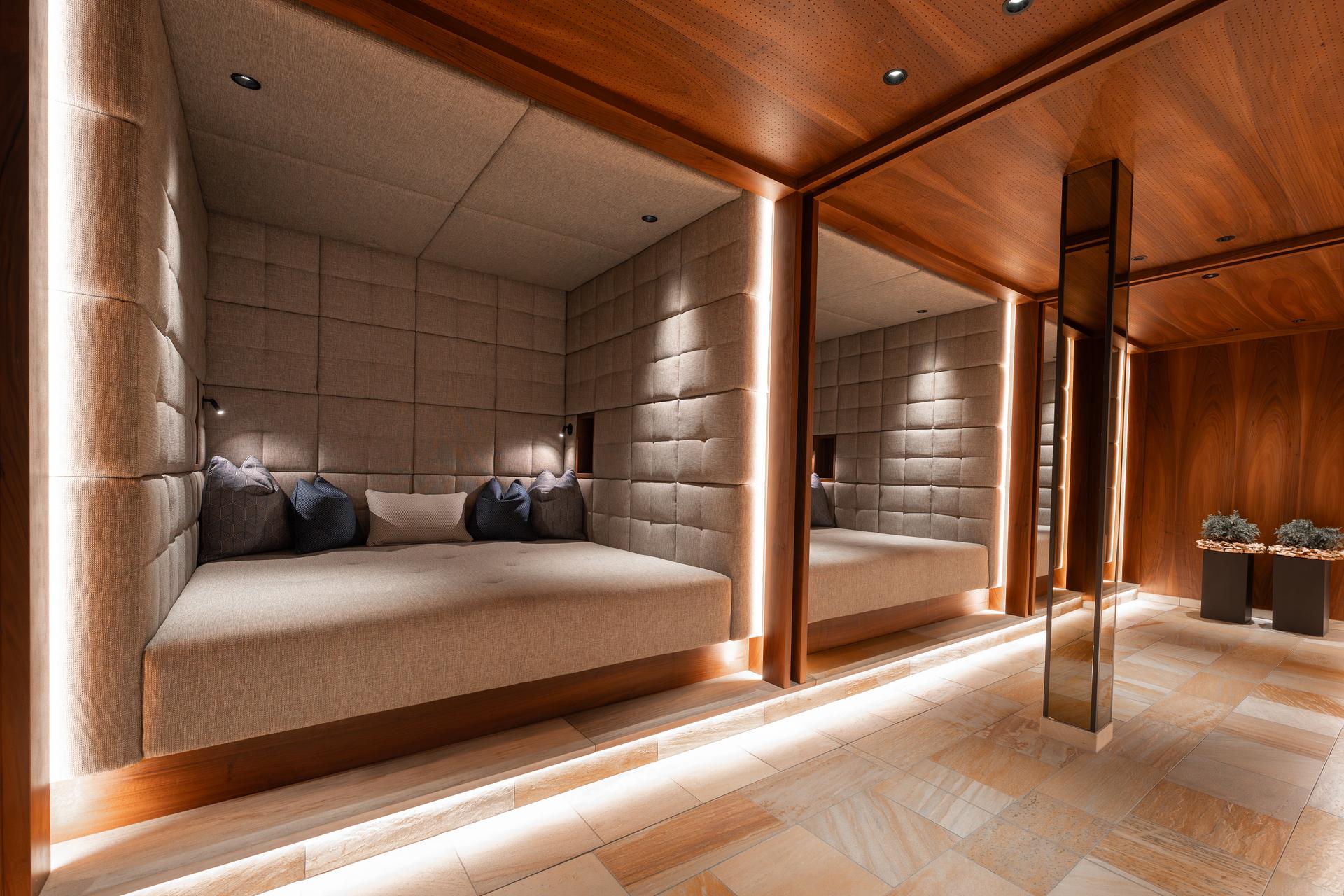 Spa relaxation alcoves, Trofana Royal, Ischgl, Austria