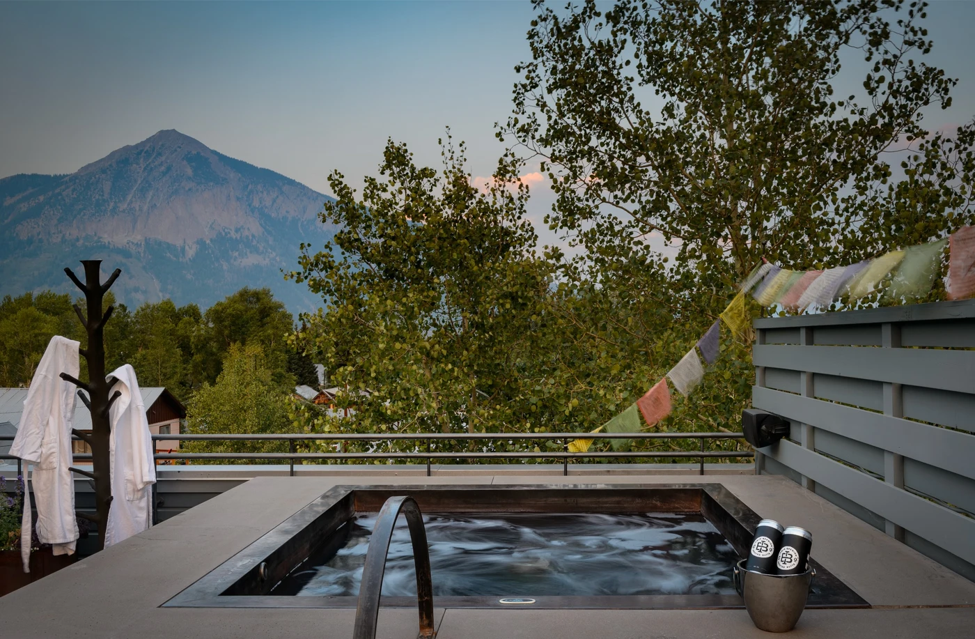 Eleven Scarp Ridge Lodge rooftop hot tub with mountain views, Crested Butte, USA