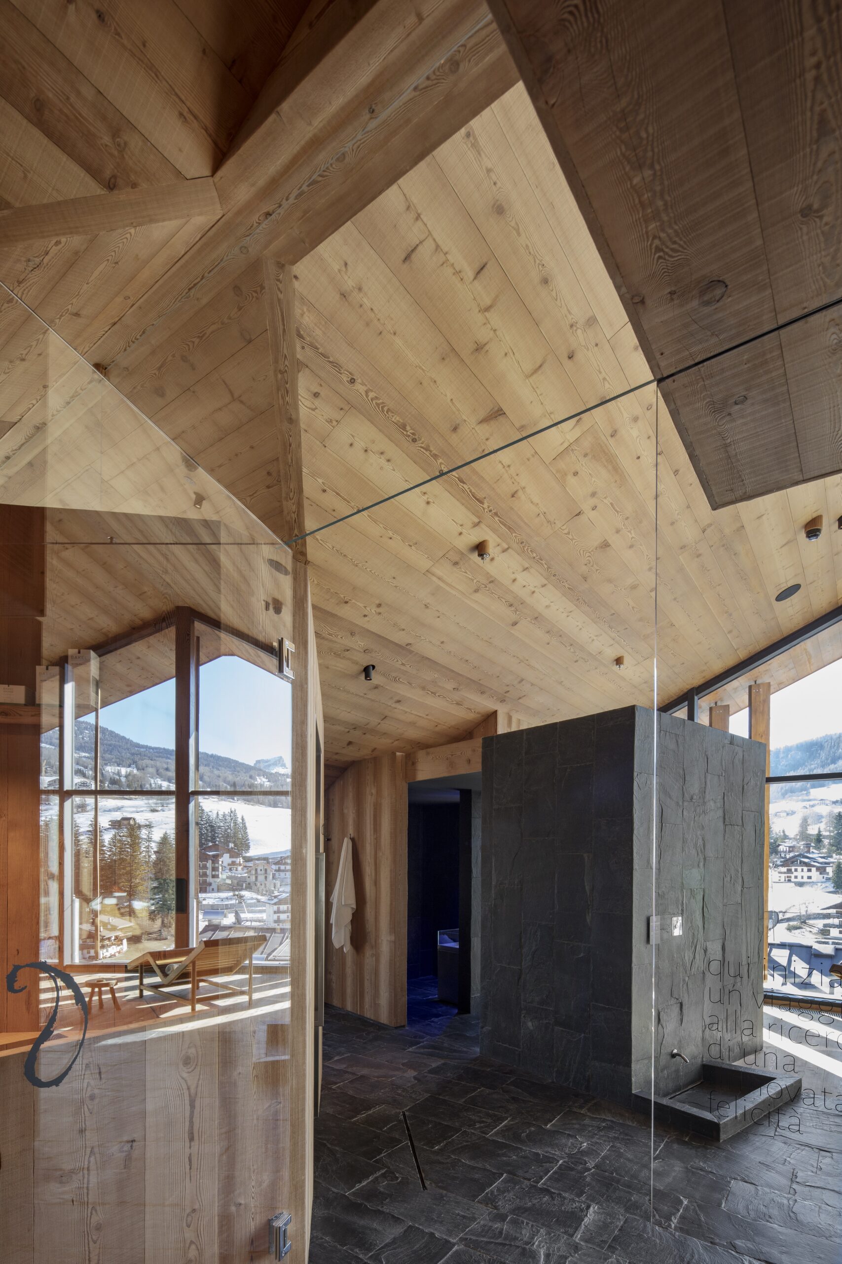 Spa relaxation area with mountain-facing windows, Hotel de Lën, Cortina d’Ampezzo, Italy