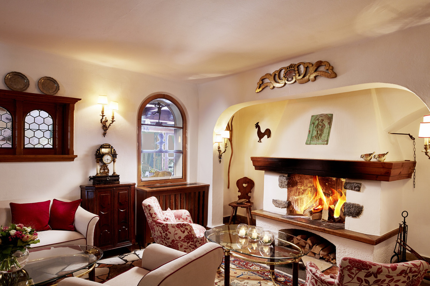 Lobby lounge with fireplace, Tennerhof, Kitzbühel, Austria